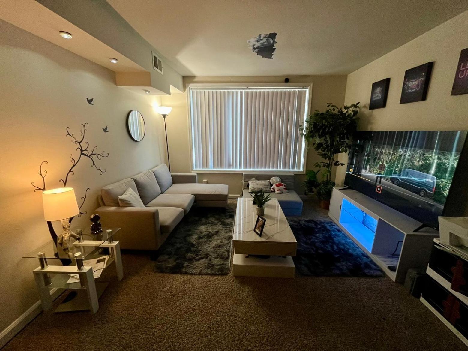 Incredible Find Near Washington Dc - 1 Private Room In Shared Apartment แลนโดเวอร์ ภายนอก รูปภาพ